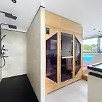 L'eden Bleu A Guest house 4*