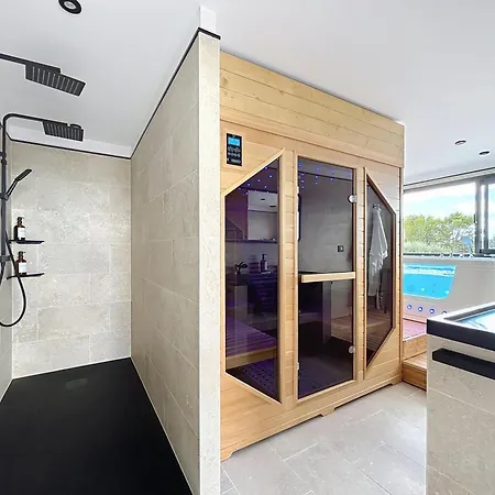 L'eden Bleu A בית הארחה 4*