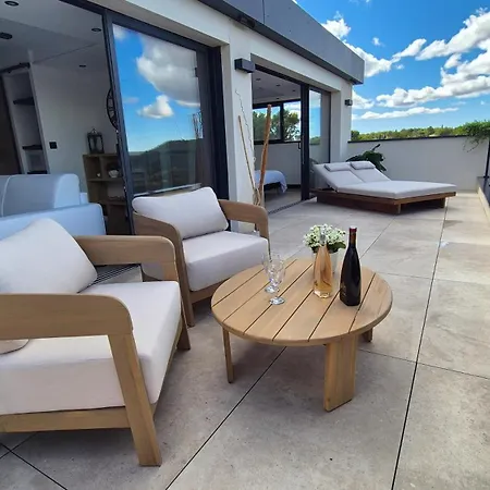 L'eden Bleu A Langlade